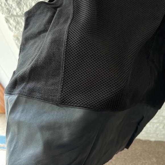 Banana Republic Half leather - Picture 3 of 5